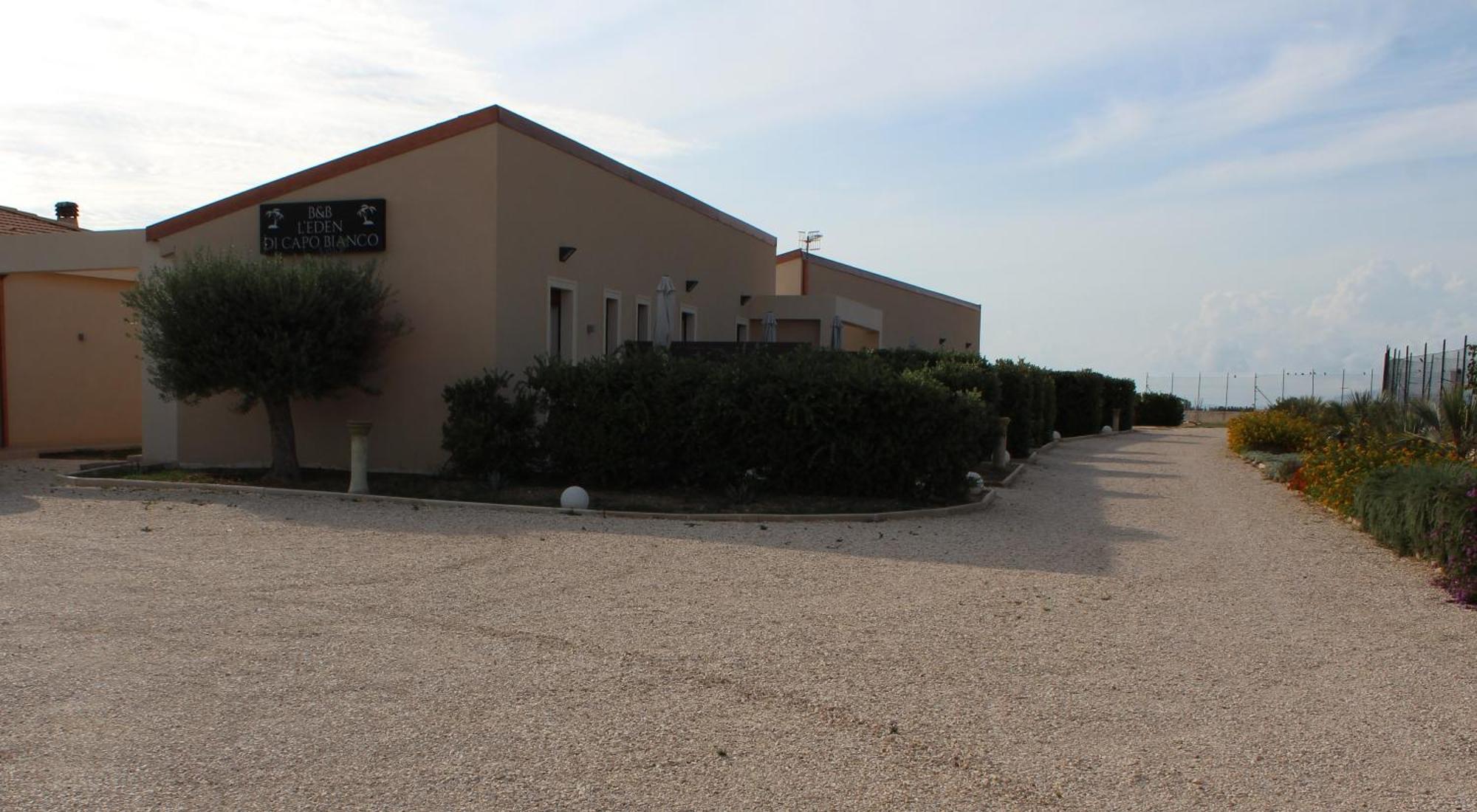 B&B L'Eden Di Capo Bianco Montallegro Εξωτερικό φωτογραφία